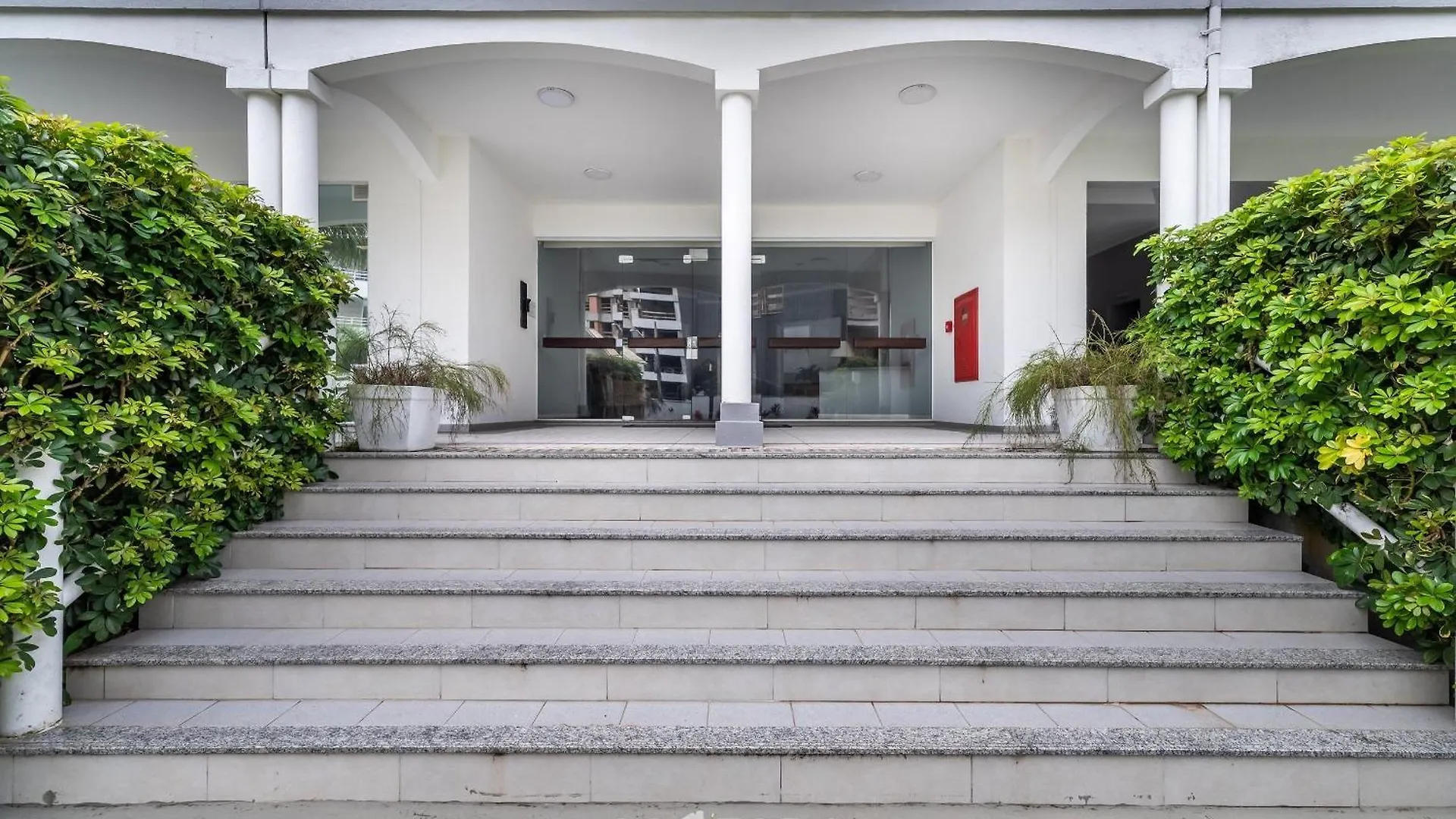 Apto moderno e confortável perto da praia JSR112 Florianópolis